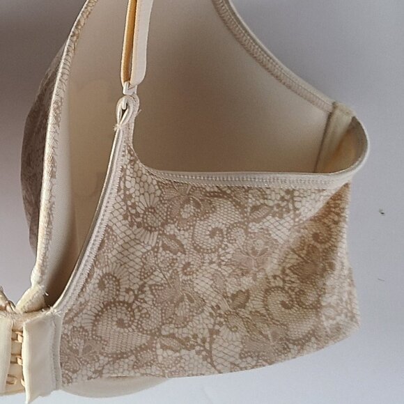PLAYTEX SECRETS INCREDIBLY SMOOTH T-SHIRT BRA | LIGHT BEIGE/NUDE LACE |UNDERWIRE - Picture 7 of 10
